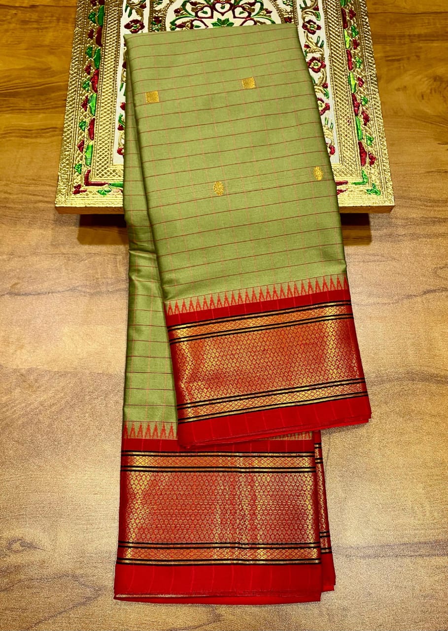 Ambika Checks Kadiyal Saree | Kizmit Designs - Kizmit Designs Store