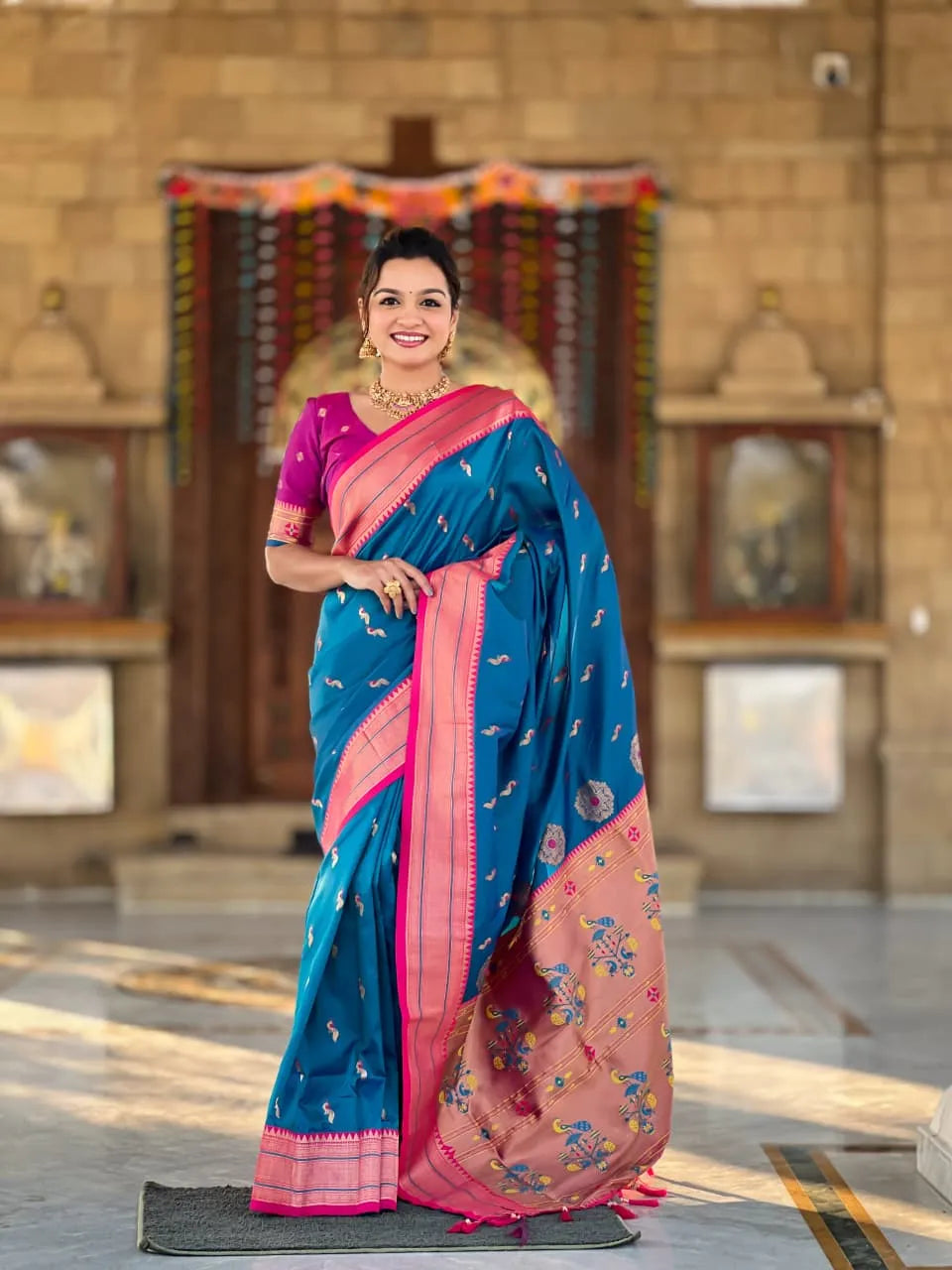 Kadiyal Peacock Motif Semi Soft Silk Saree