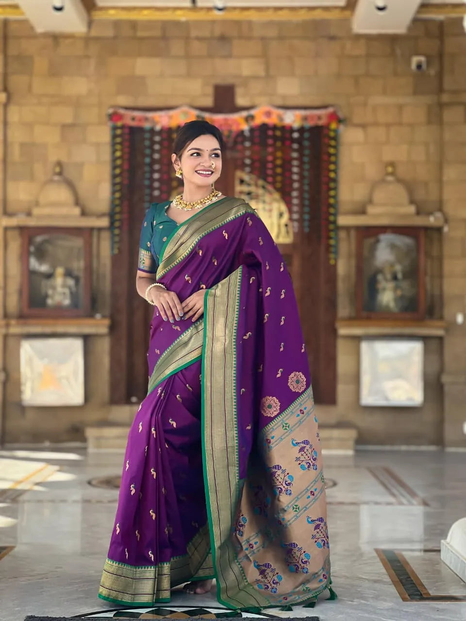 Kadiyal Peacock Motif Semi Soft Silk Saree