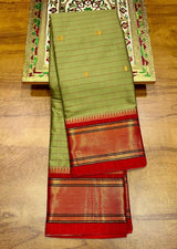 Ambika Checks Kadiyal Saree | Kizmit Designs.