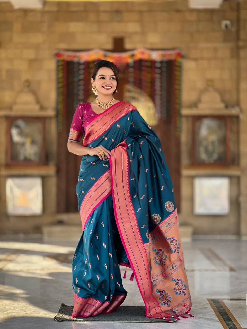 Kadiyal Peacock Motif Semi Soft Silk Saree | Kizmit Designs