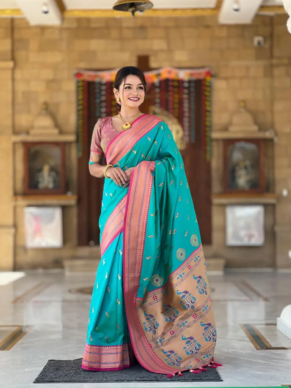 Kadiyal Peacock Motif Semi Soft Silk Saree | Kizmit Designs
