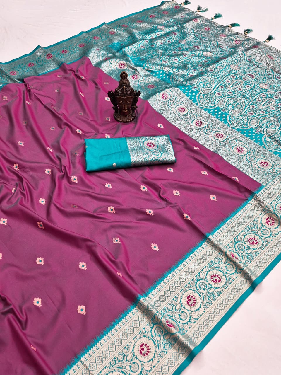 Orchid magenta Banarasi Paithani soft silk saree with teal border and paisley zari pallu