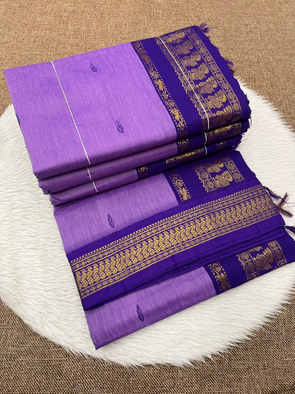 Lilac Kalyani cotton Gadwal saree with violet contrast border